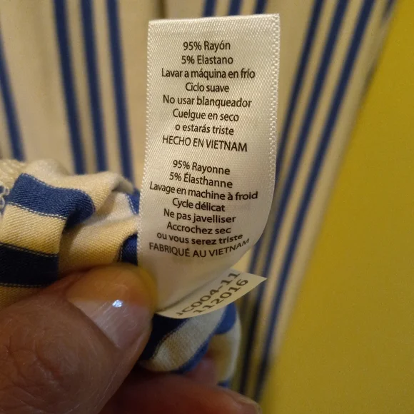 Lula Roe Julia Woman Dress Size S - Picture 11 of 11